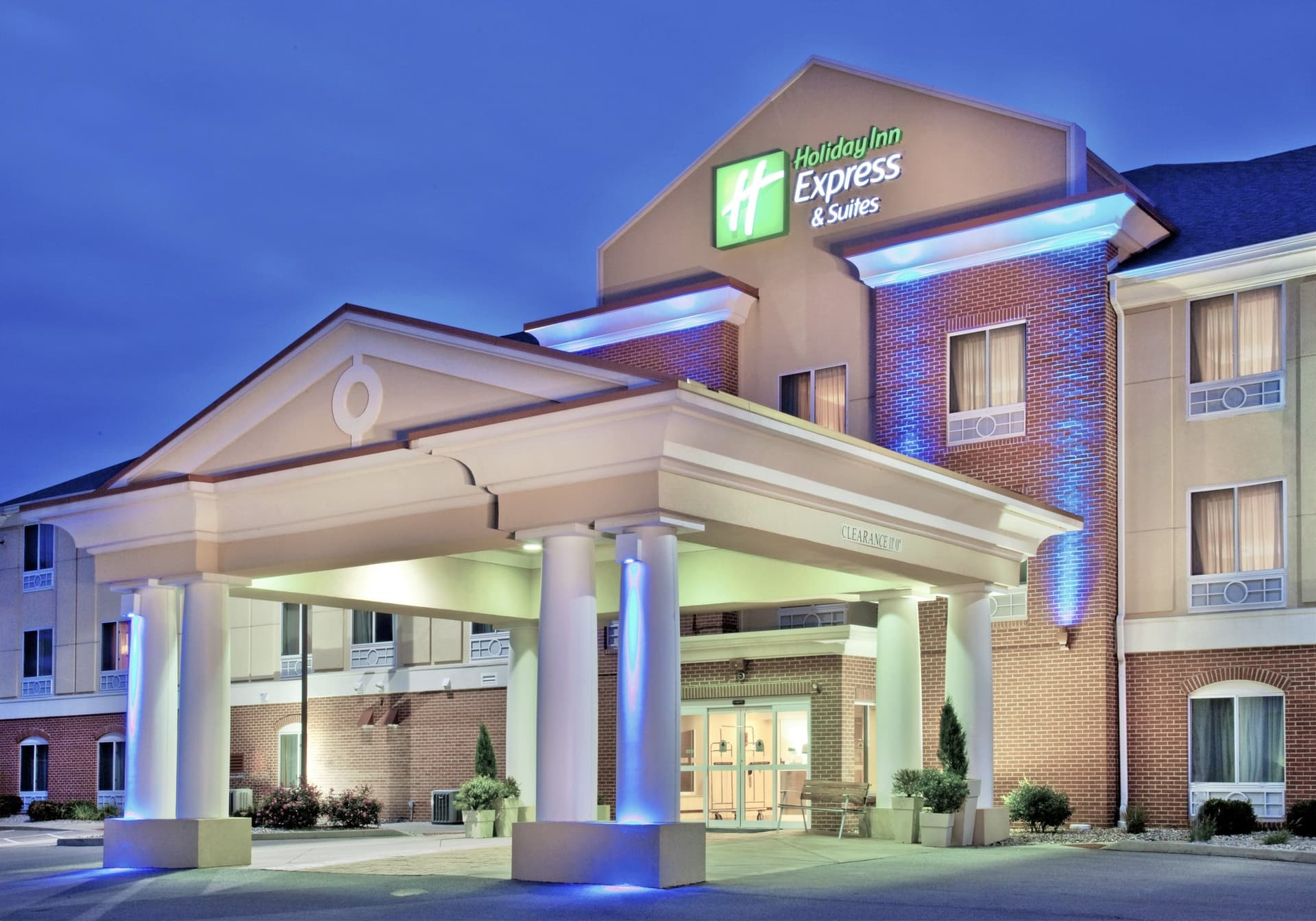 Holiday Inn Express & Suites Urbana-Champaign (U Of I Area) a Urbana, IL