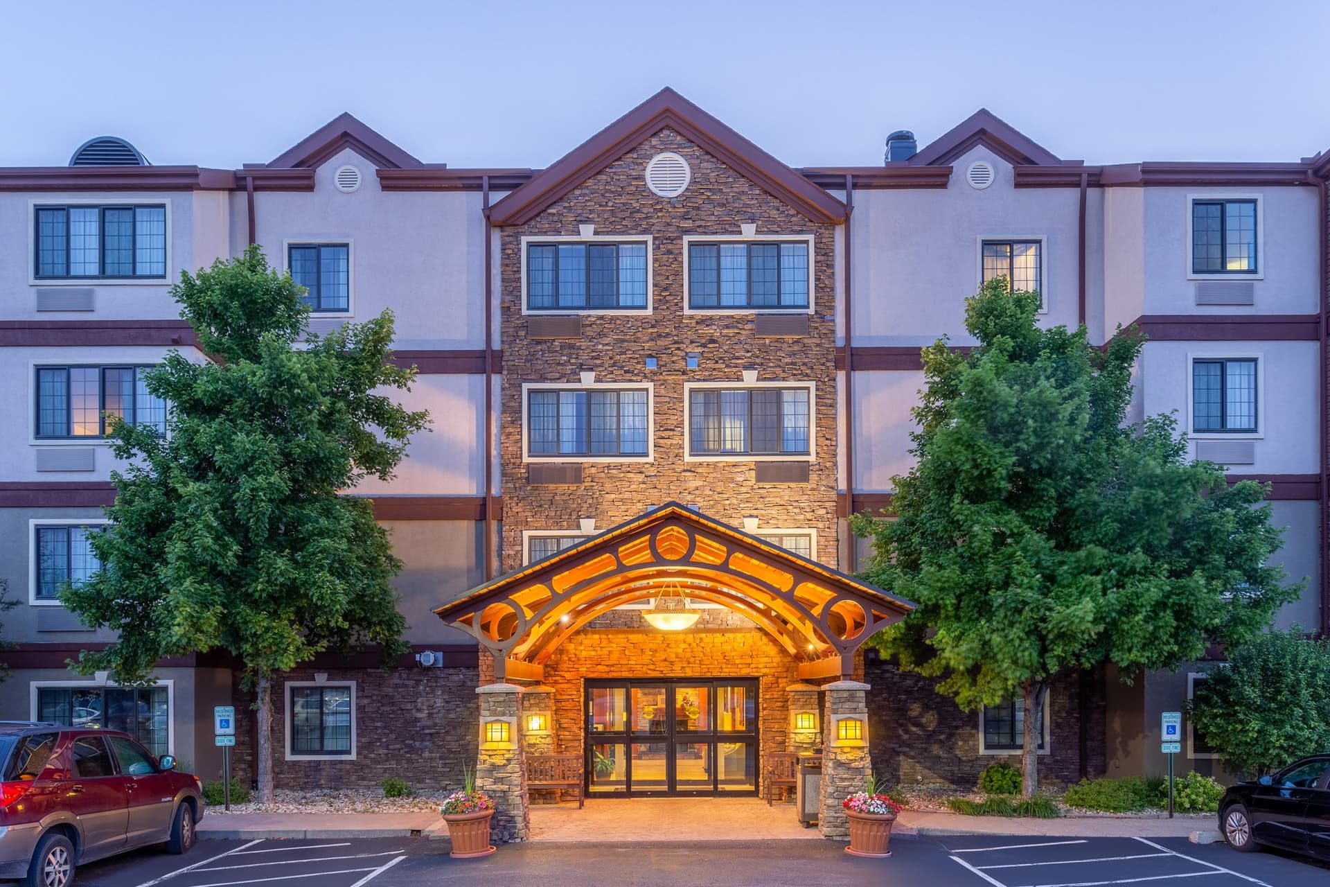 Staybridge Suites Davenport в Давенпорт, IA