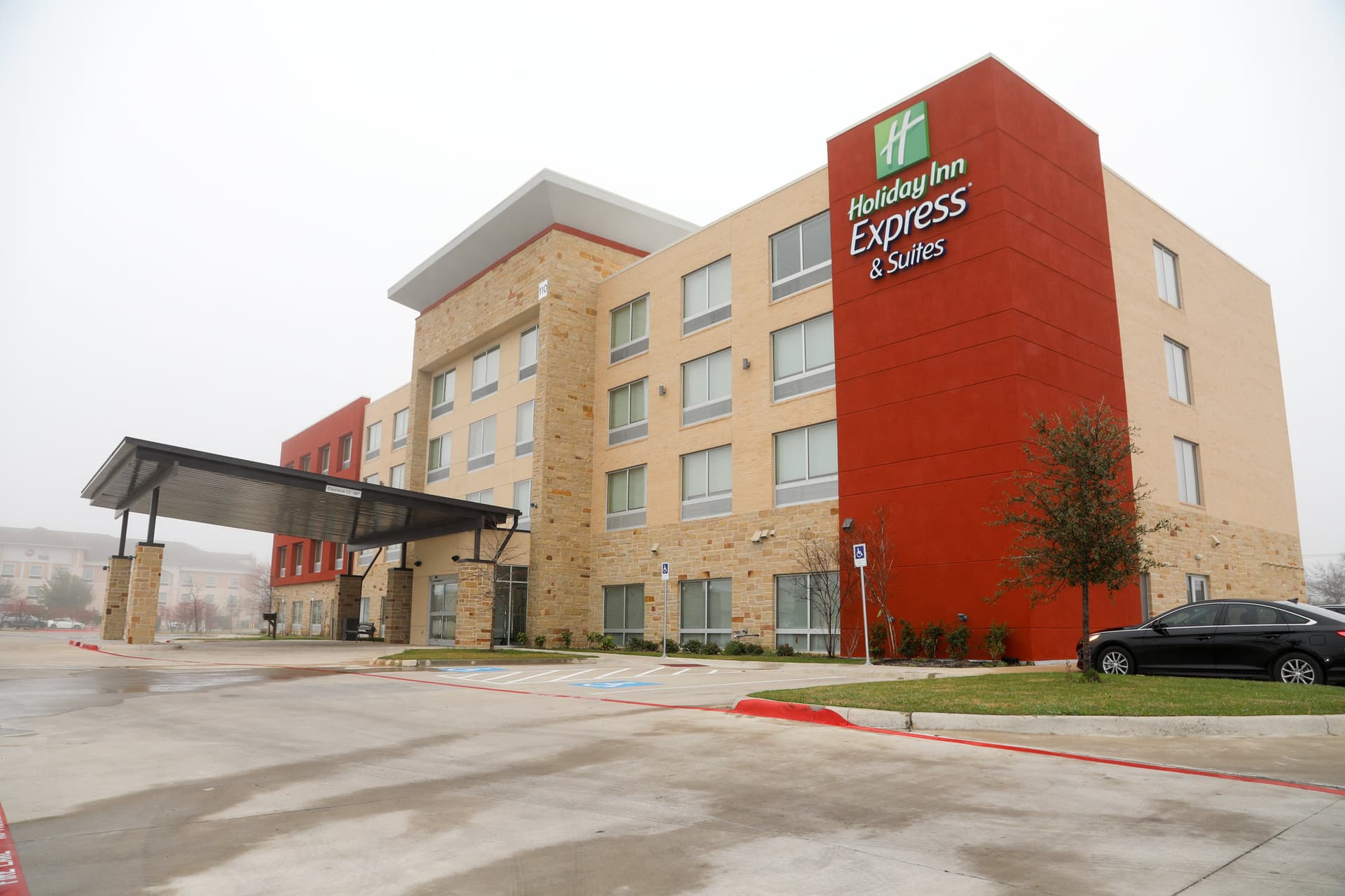 Holiday Inn Express & Suites Forney в Форни, TX