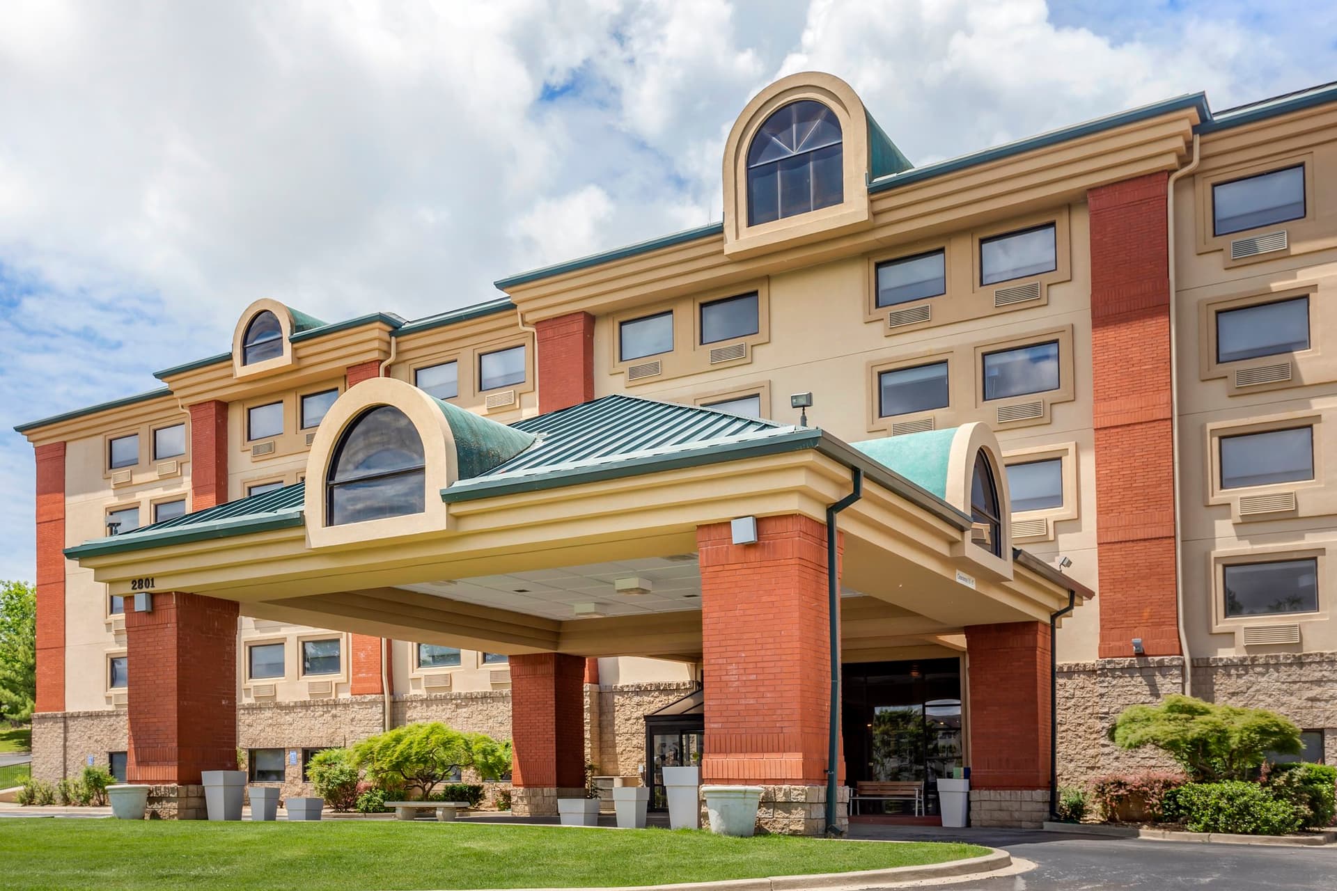 Holiday Inn Express Hotel Branson Green Mountain Drive в Брэнсон, MO