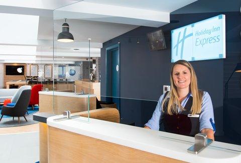 Holiday Inn Express Swindon City Centre a Swindon, GB1