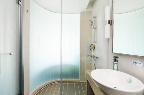 Holiday Inn Express Macau City Centre в Макао, CN