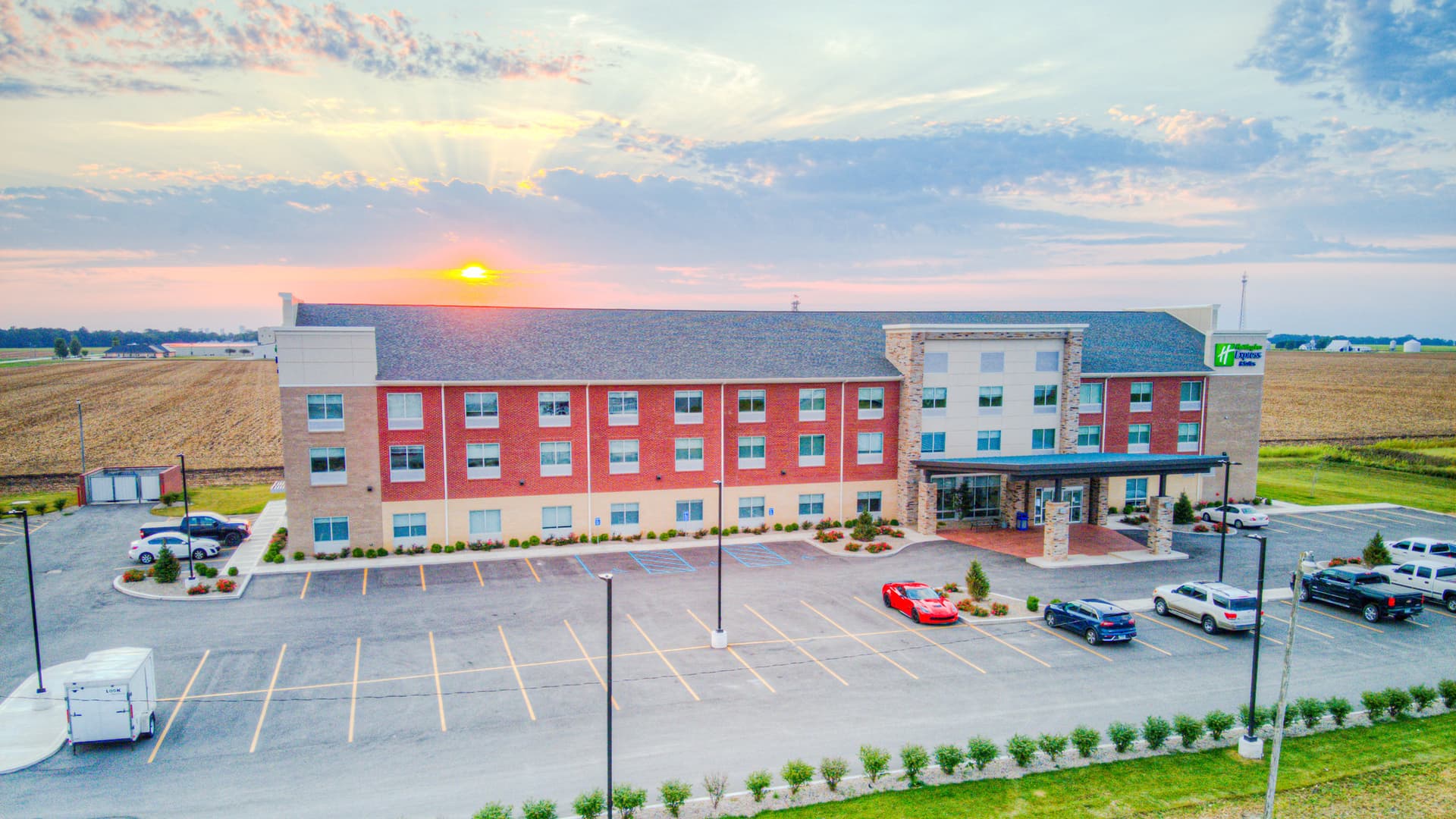 Holiday Inn Express & Suites Remington в Уэст-Лафайет, IN