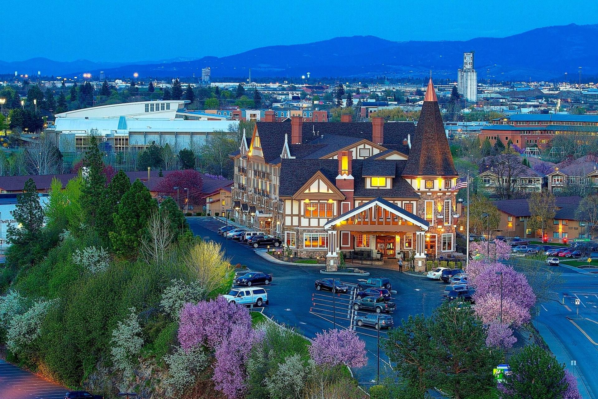 Holiday Inn Express Hotel Spokane Downtown в Спокан, WA