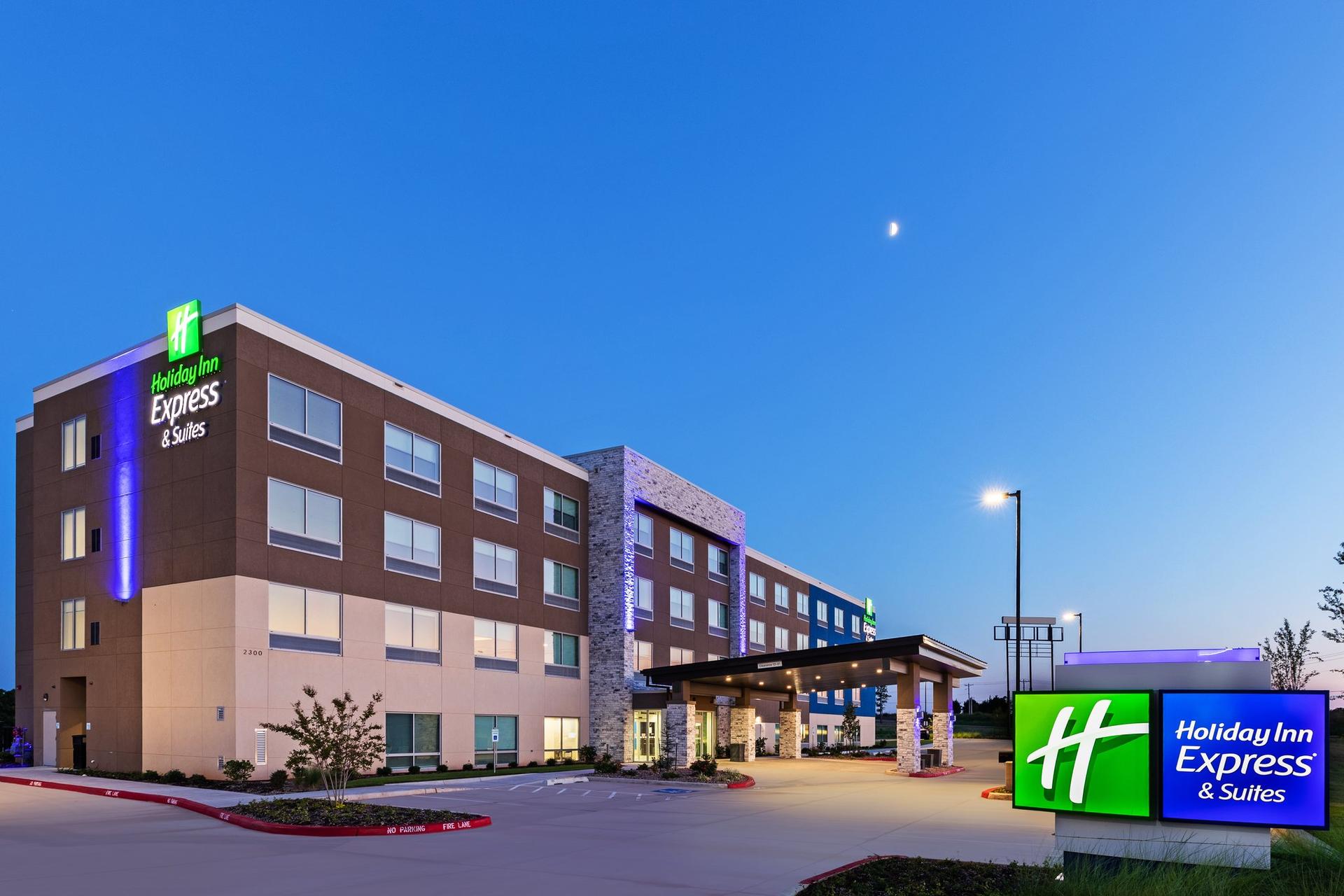 Holiday Inn Express & Suites Purcell в Пёрселл, OK