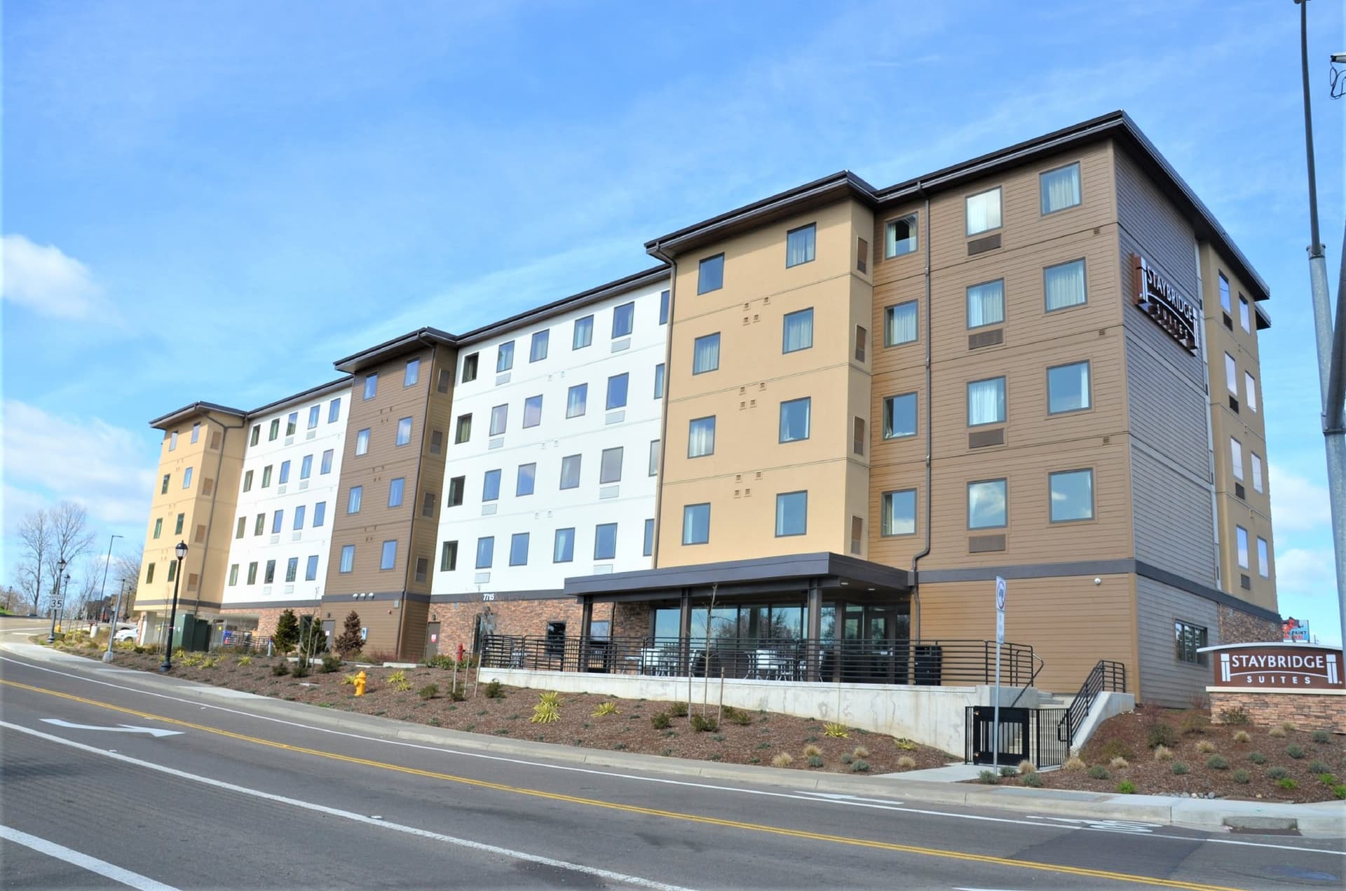 Staybridge Suites Hillsboro - Orenco Station в Хиллсборо, OR