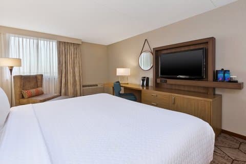 Crowne Plaza Columbus North-Worthington в Колумб, OH