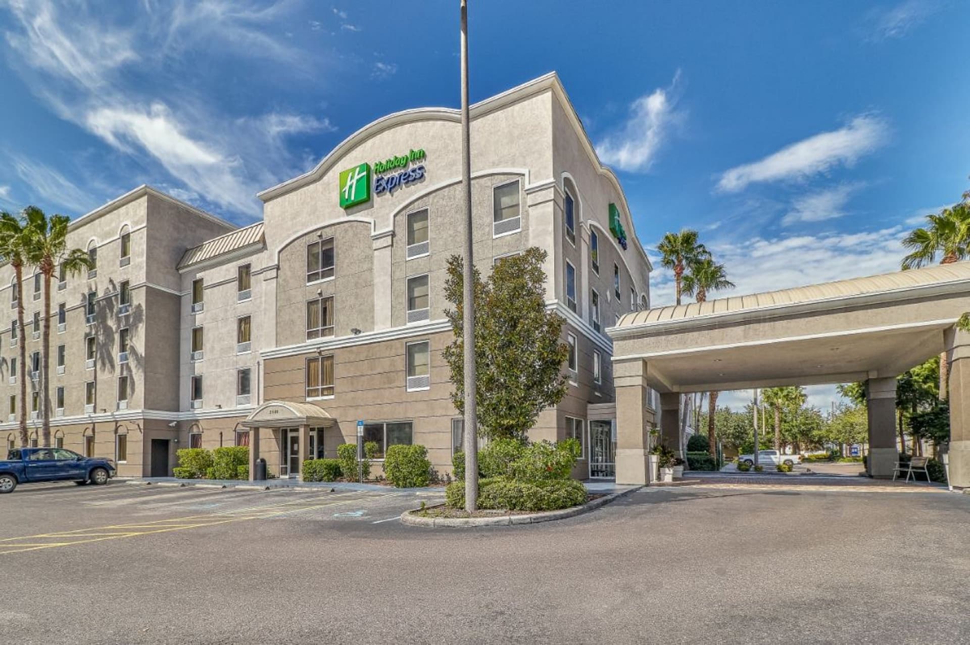 Holiday Inn Express & Suites Clearwater/Us 19 N в Чистая вода, FL