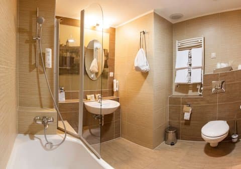 Hotel Galaxy ใน Krakow, PL