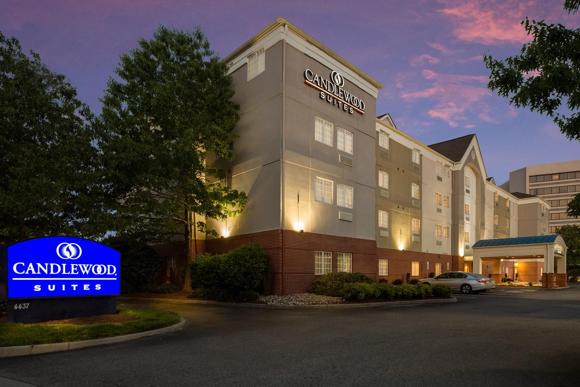 Candlewood Suites Virginia Beach/Norfolk в Вирджиния-Бич, VA