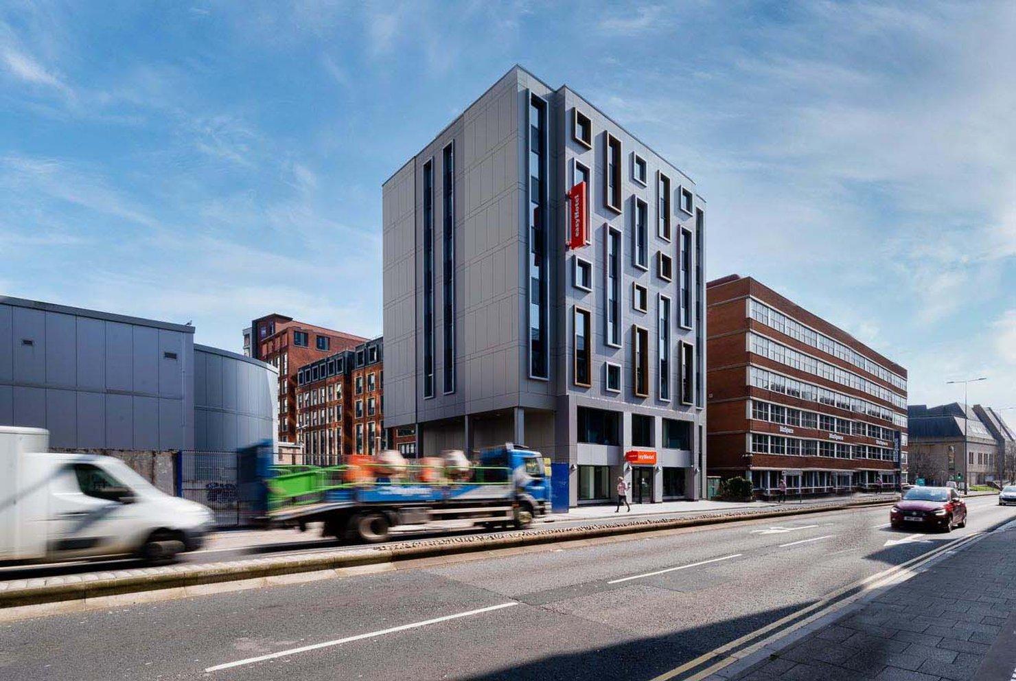 EasyHotel Cardiff City Centre в Cardiff, GB3