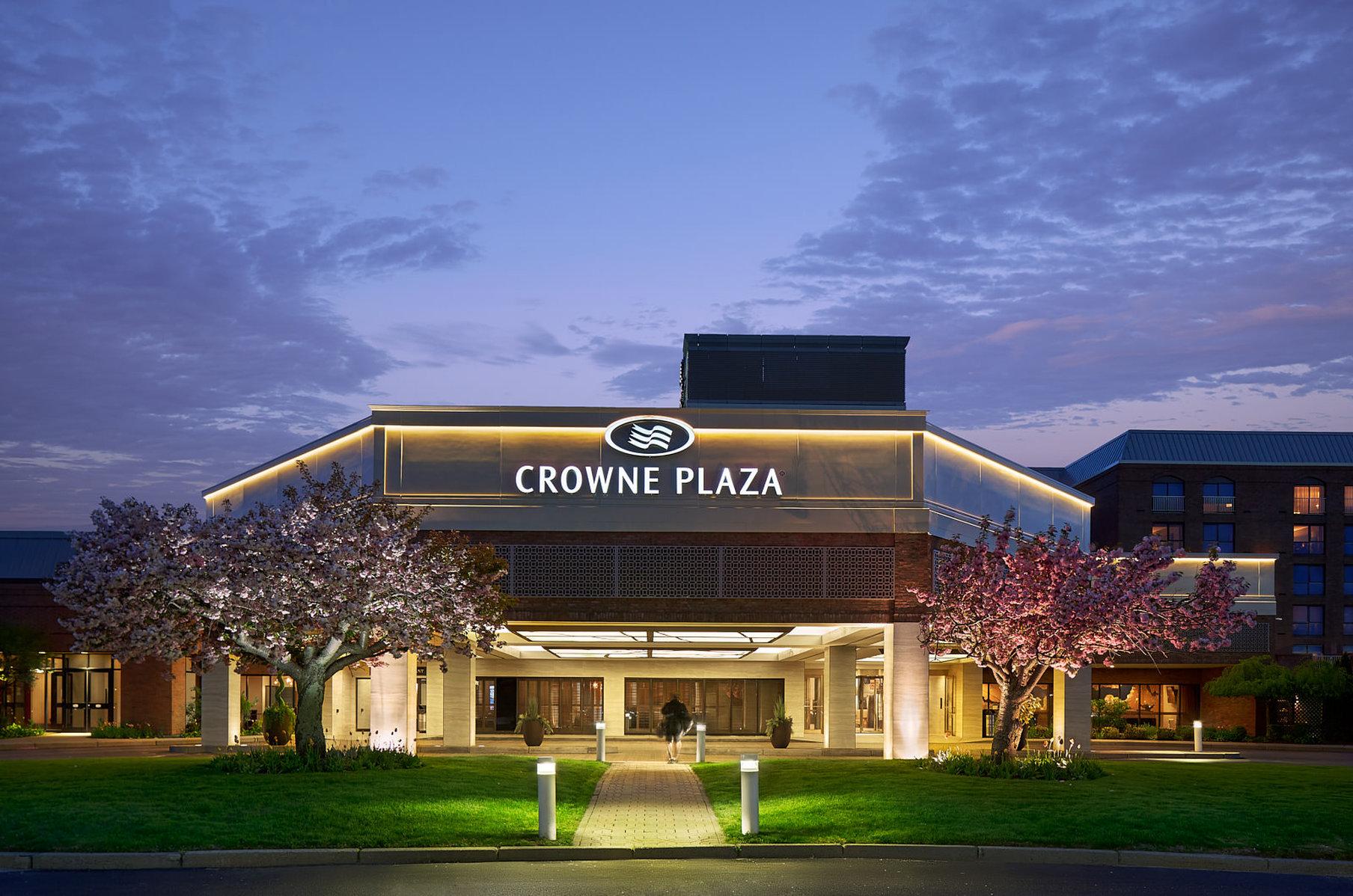 Crowne Plaza Providence-Warwick (Airport), Warwick, RI