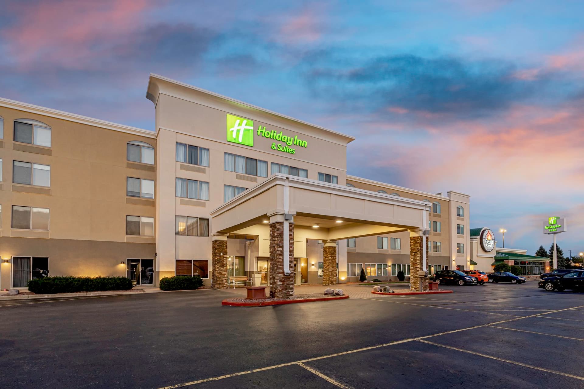 Holiday Inn & Suites Wausau-Rothschild в Ротшильд, WI