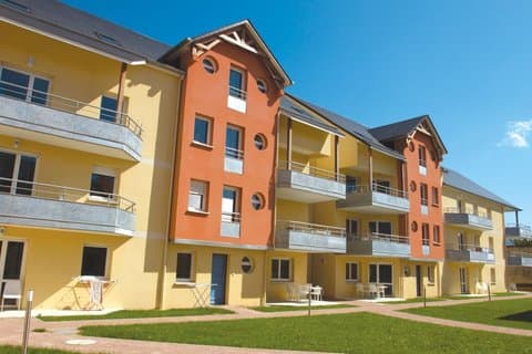 Adonis Grandcamp в Caen, FR