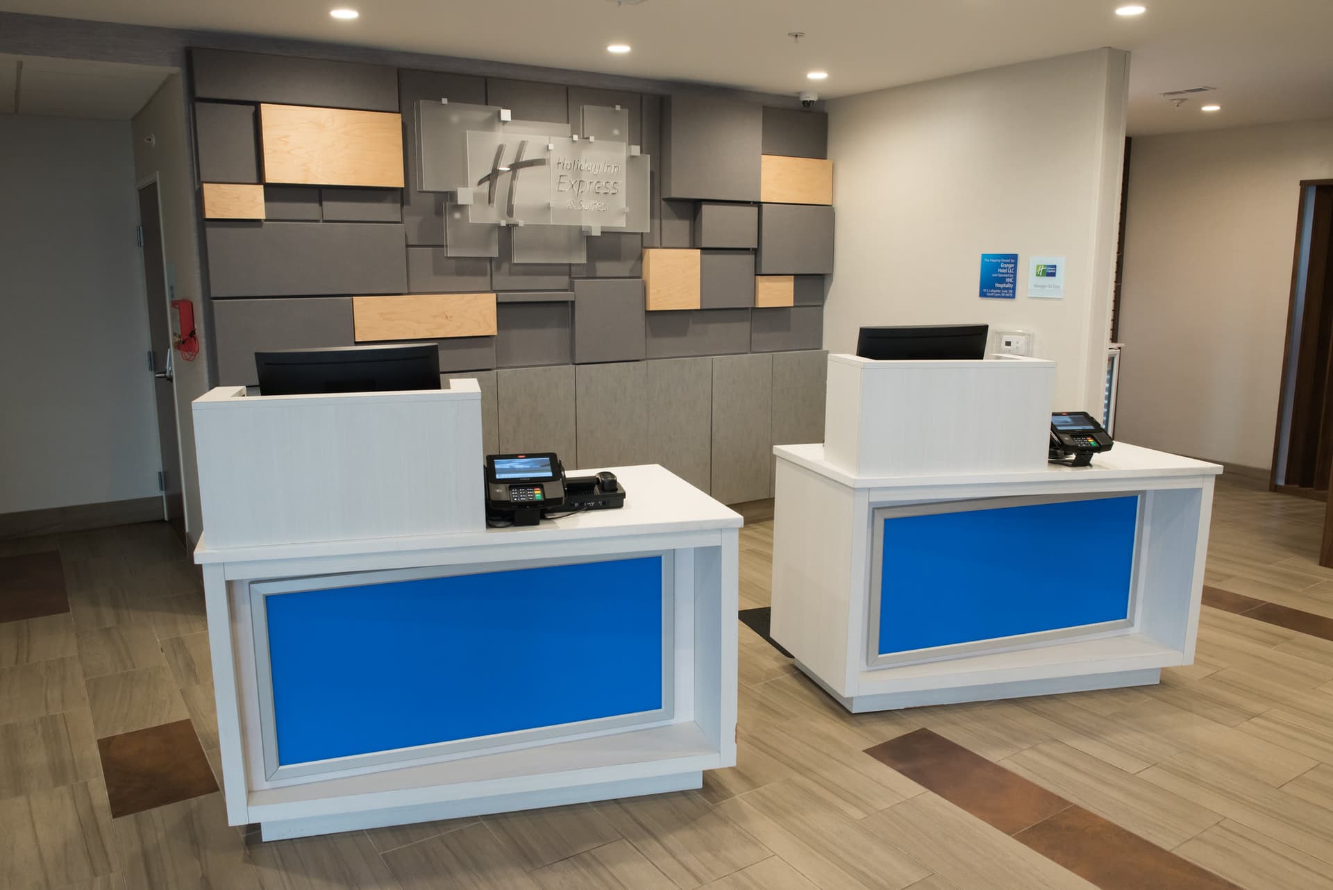 Holiday Inn Express Hotel & Suites East Lansing в Ист-Лансинг, MI