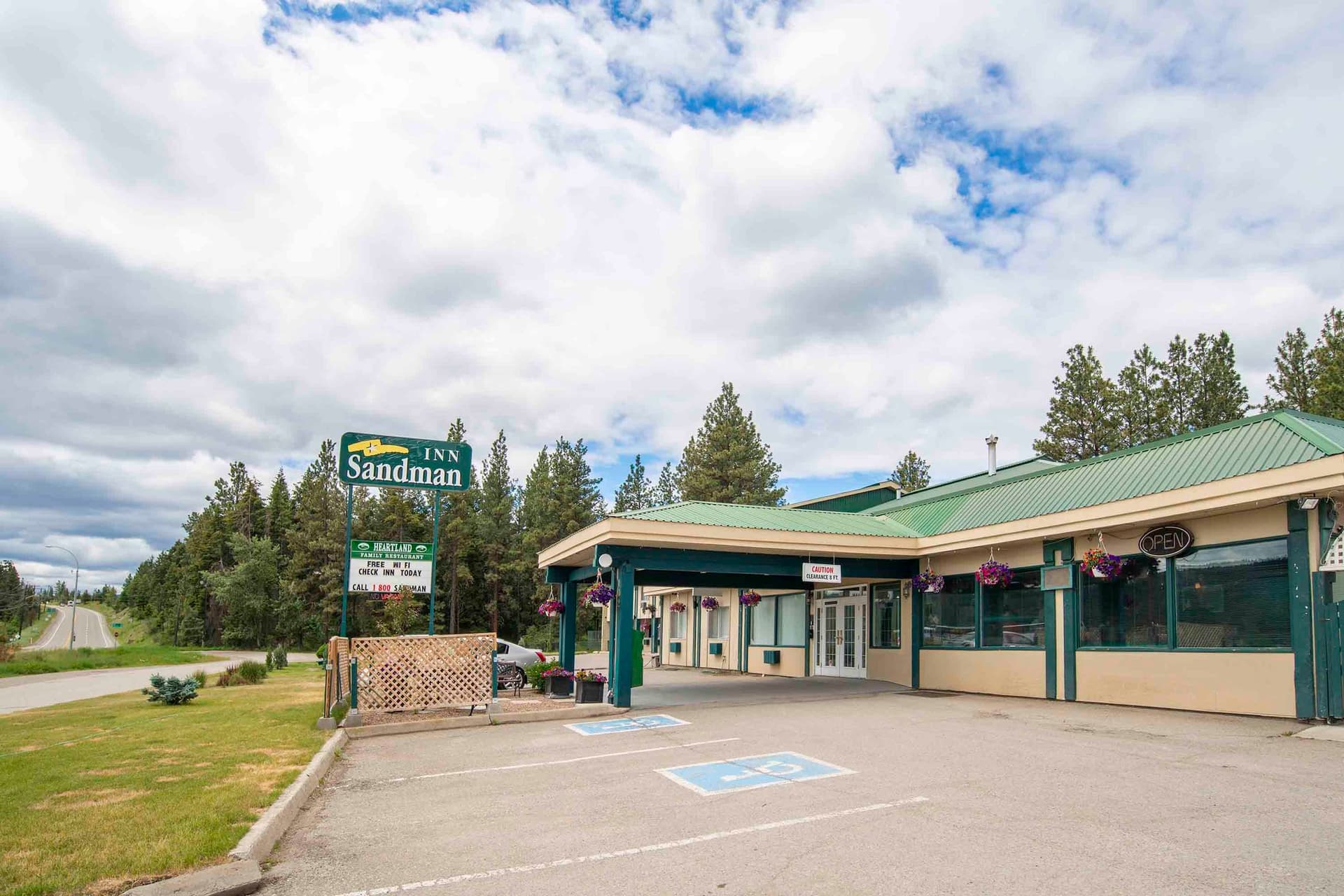 Sandman Inn Princeton, British Columbia в Penticton, BC