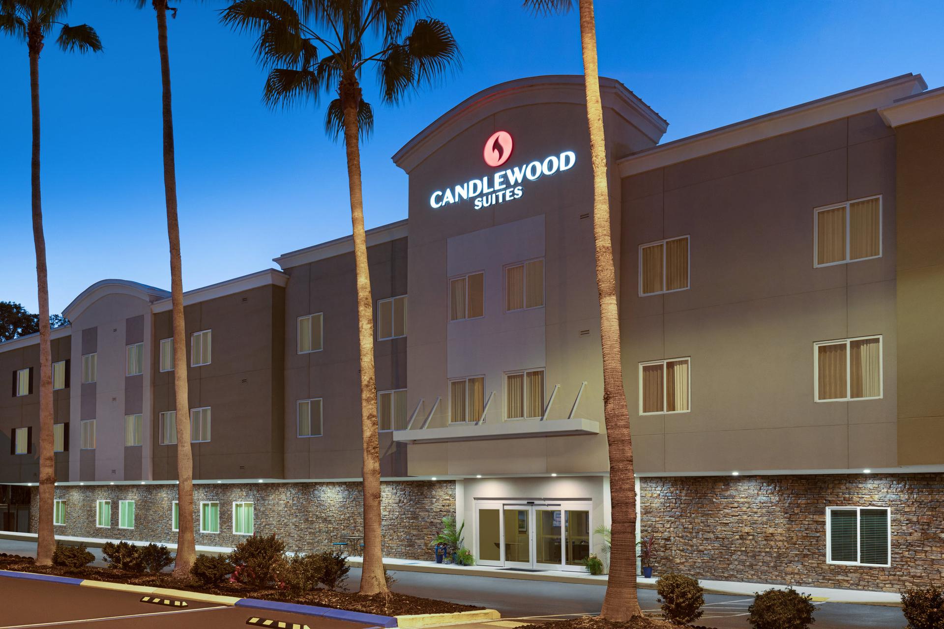 Candlewood Suites Safety Harbor в Безопасная гавань, FL