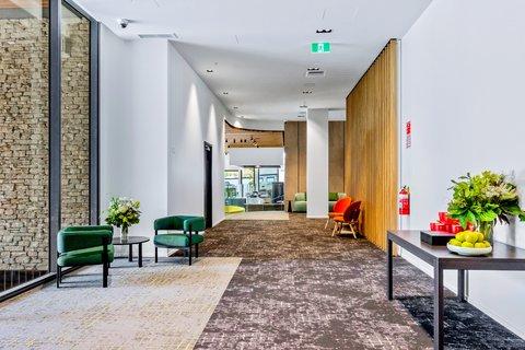 Holiday Inn Queenstown Remarkables Park в Квинстаун, NZ