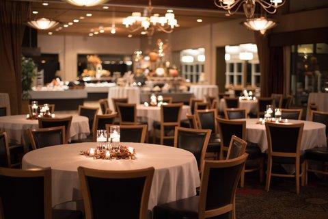 Crowne Plaza Minneapolis West в Плимут, MN
