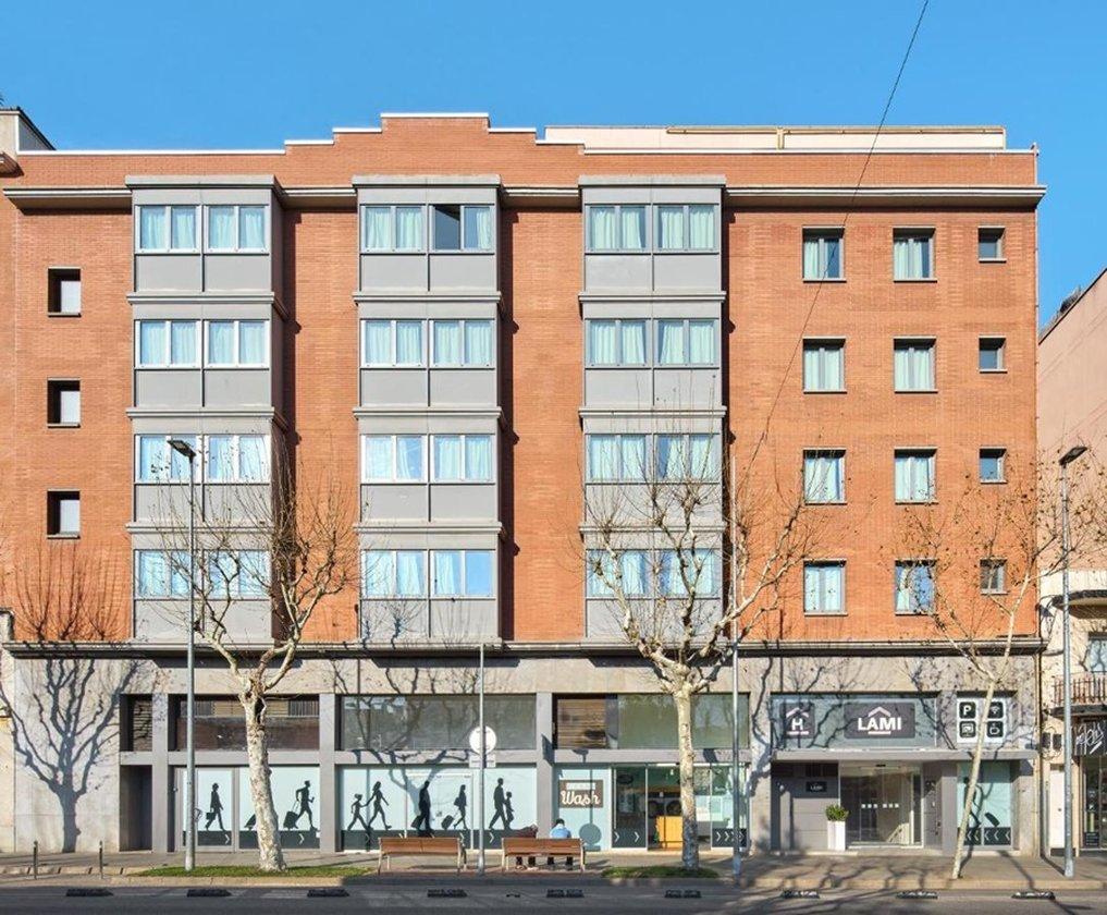Hostal Lami в Esplugues de Llobregat, ES