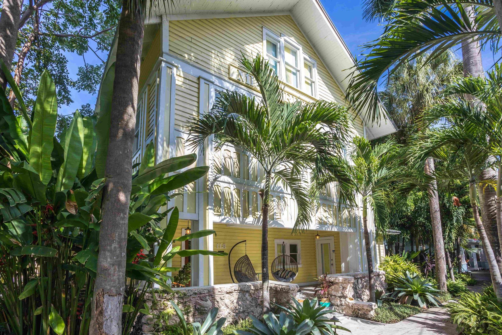 Selina Miami River image