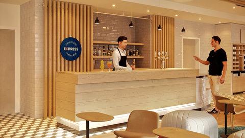 Bailly-Romainvilliers, FR 的 Holiday Inn Express Marne-la-Vallée Val d'Europe