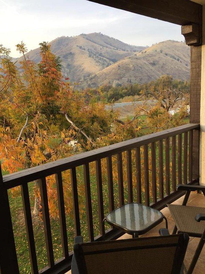Western Holiday Lodge Three Rivers в Three Rivers, CA