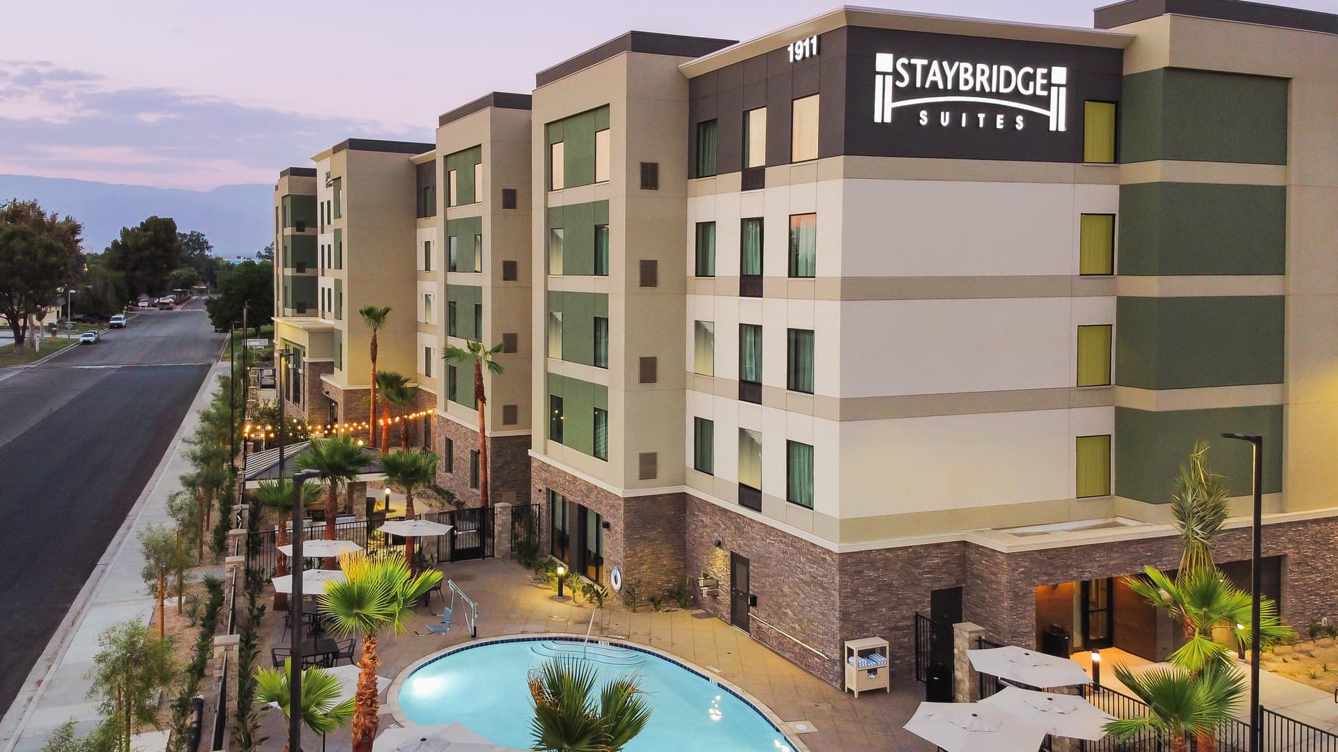 Staybridge Suites San Bernardino – Loma Linda в Сан-Бернардино, CA