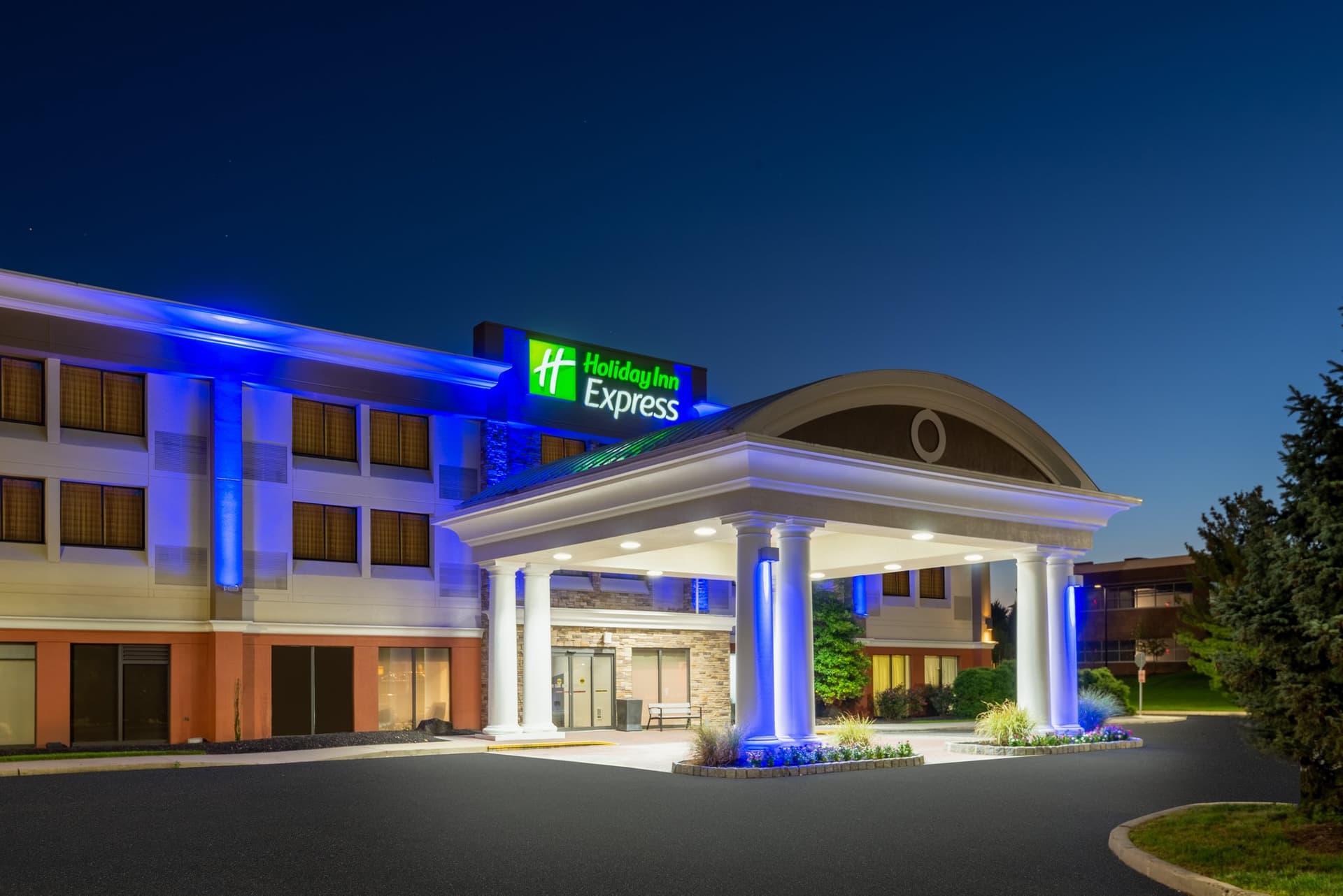 Holiday Inn Express Philadelphia NE - Bensalem в Бенсалем, PA