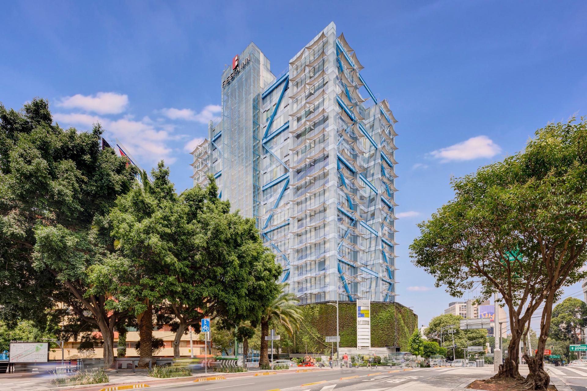 Fiesta Inn Insurgentes Viaducto в Mexico City, MX
