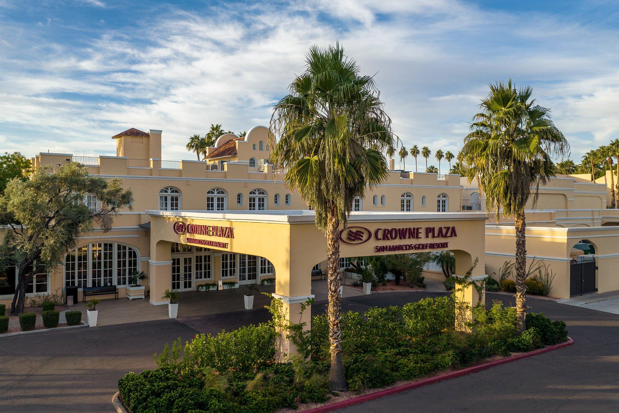 Crowne Plaza Resort Phoenix - Chandler Golf Resort in Chandler, AZ