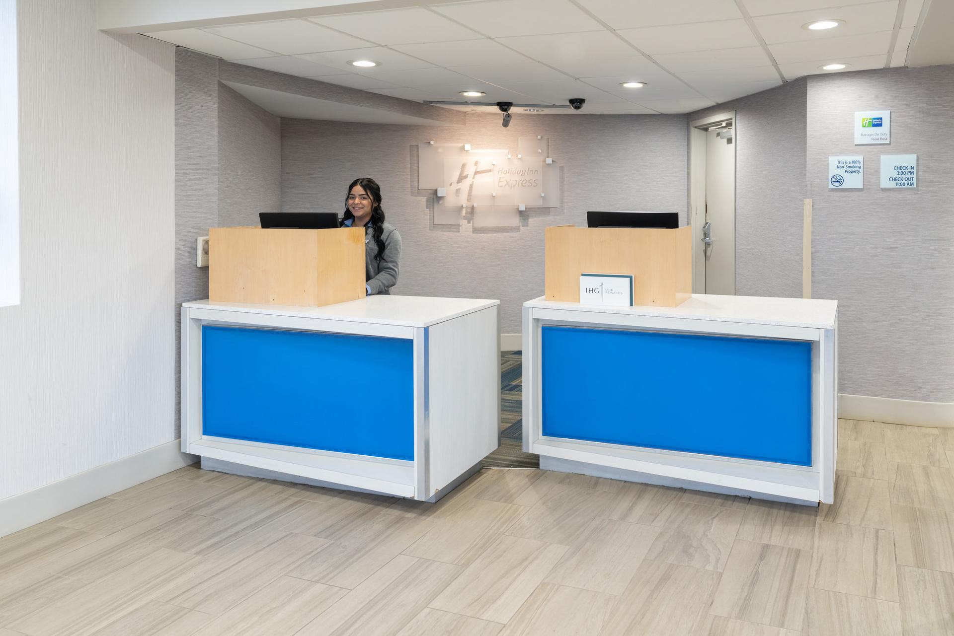 Holiday Inn Express Hotel Rochester Greece в Рочестер, NY