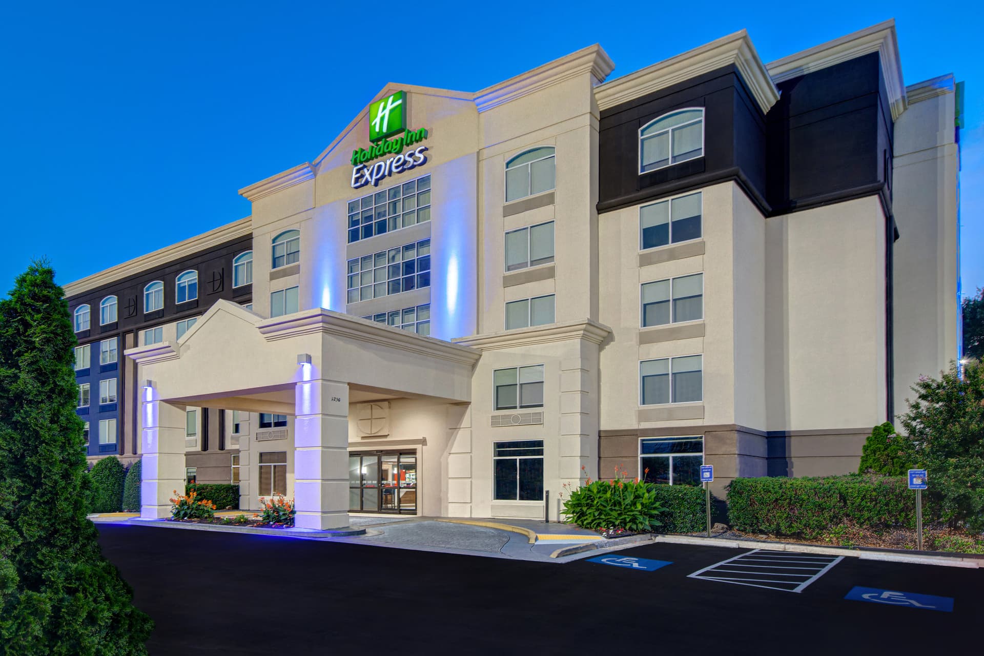 Holiday Inn Express Marietta - Atlanta Northwest в Мариетта, GA