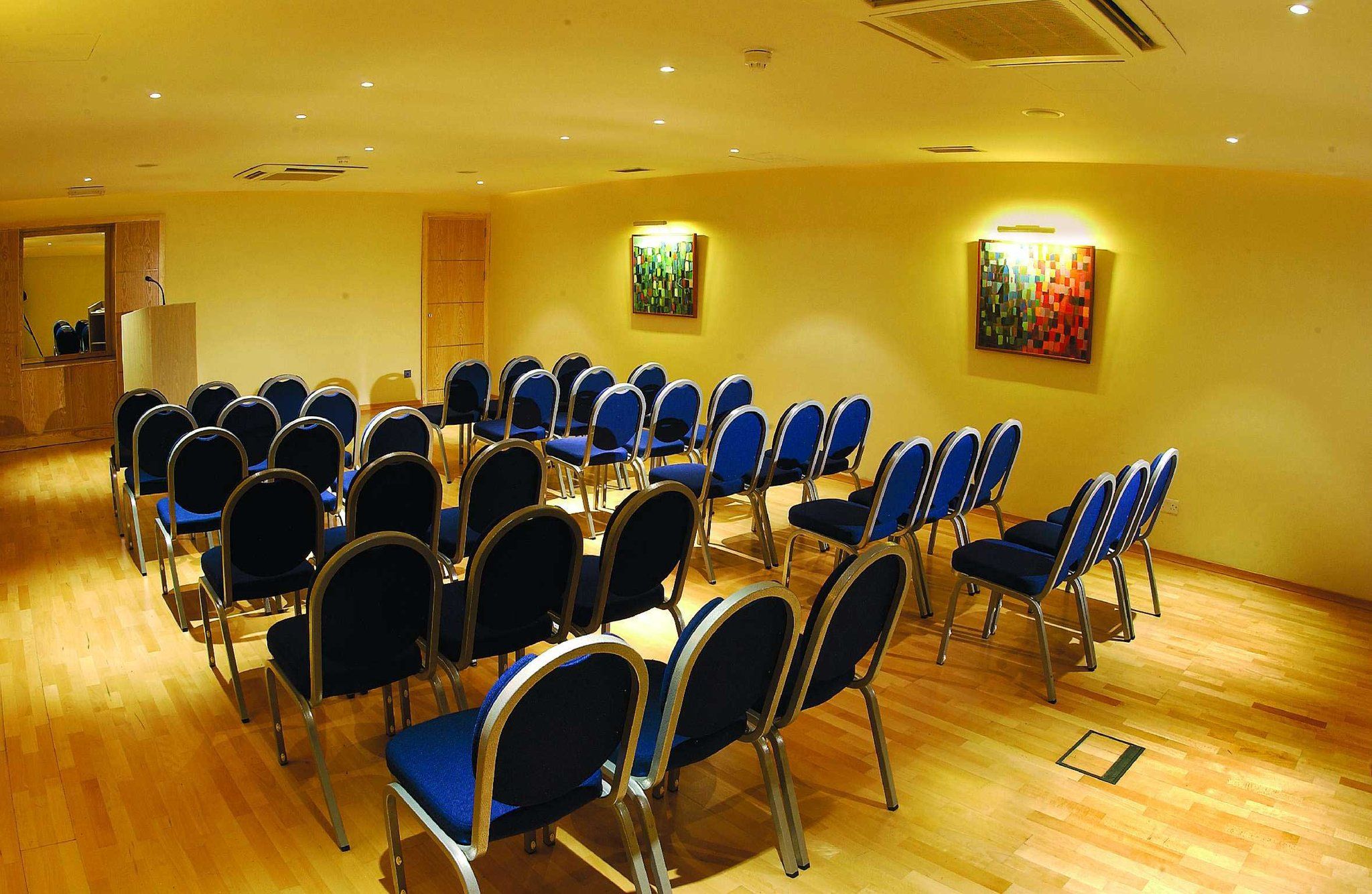 รูปสถานที่จัดงาน