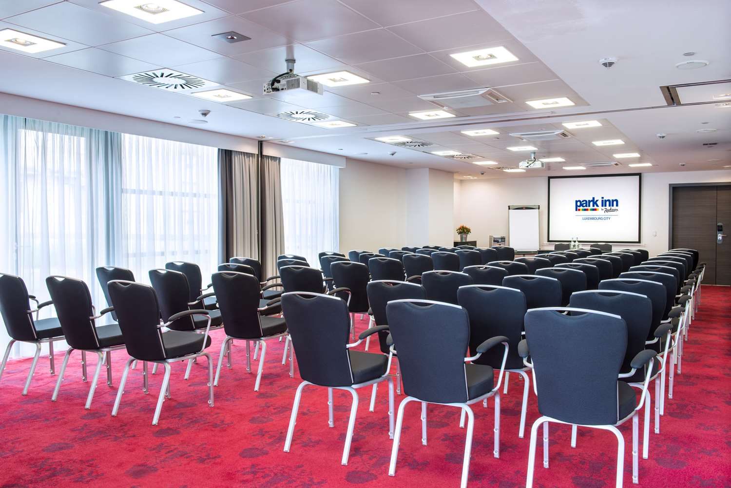 รูปสถานที่จัดงาน