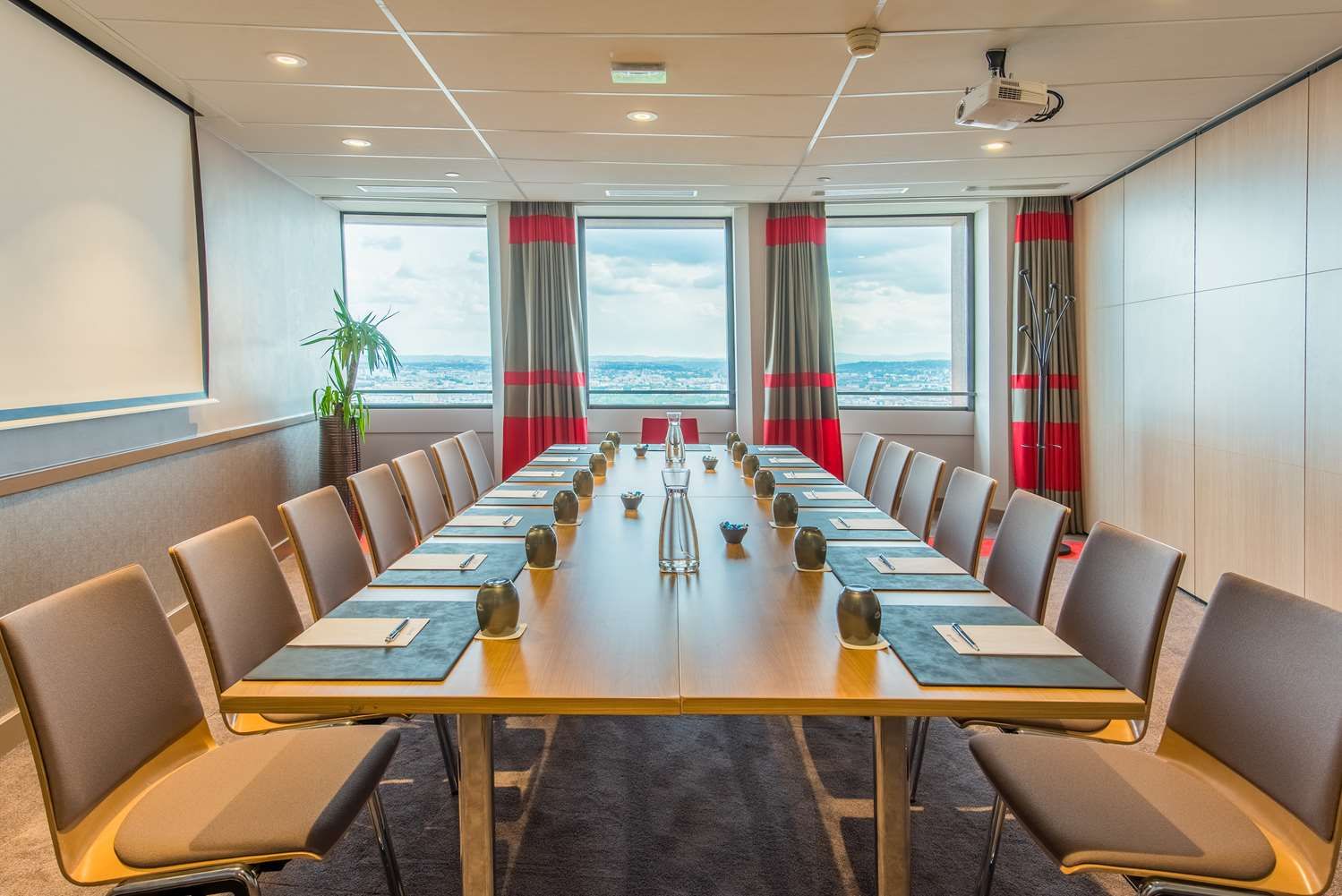 รูปสถานที่จัดงาน