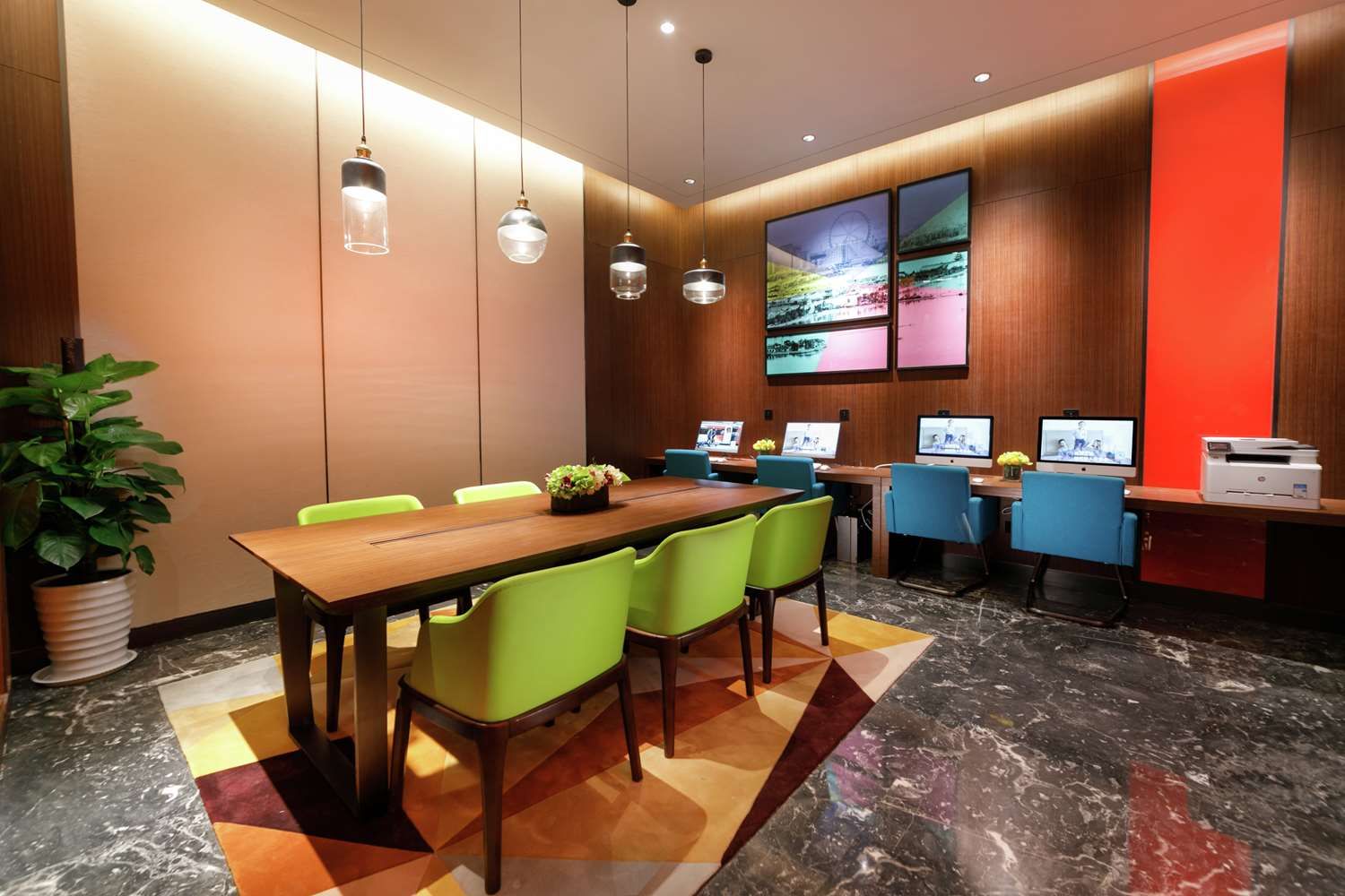 รูปสถานที่จัดงาน