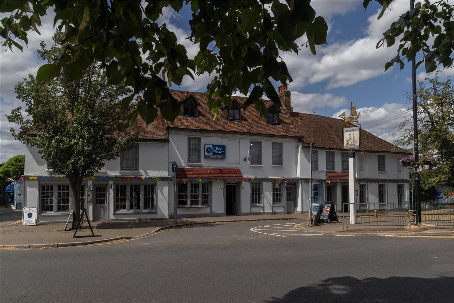 รูปสถานที่จัดงาน