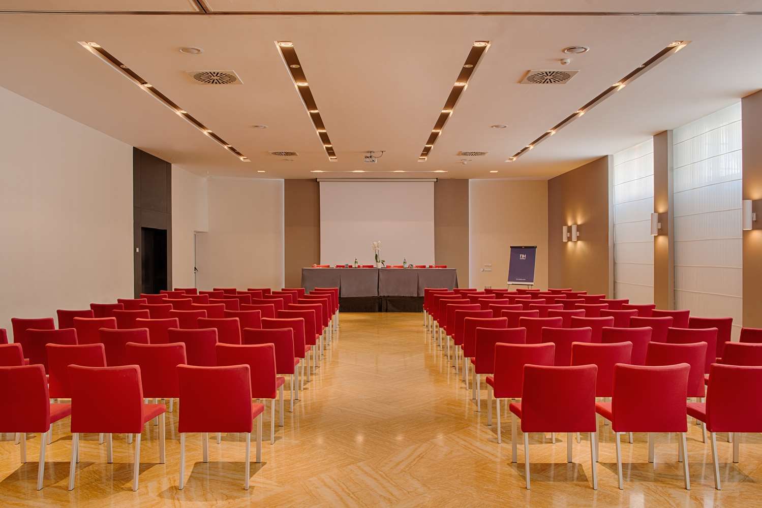 รูปสถานที่จัดงาน