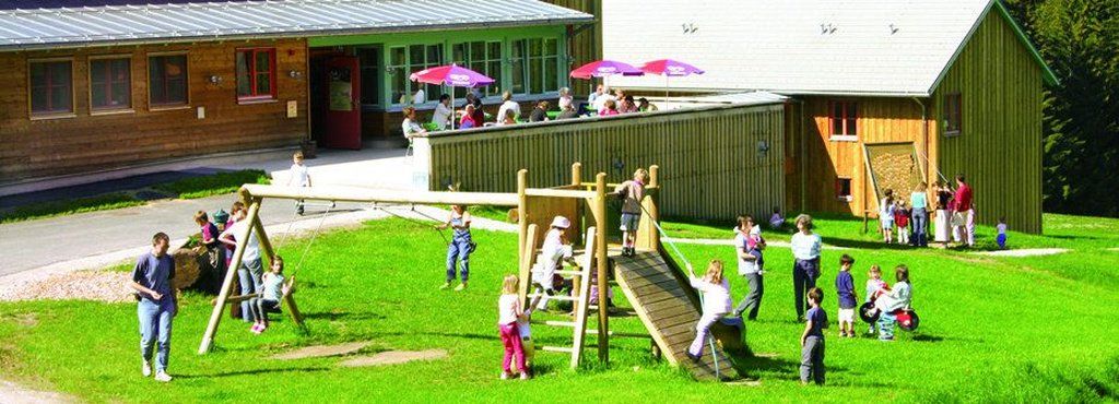 รูปสถานที่จัดงาน