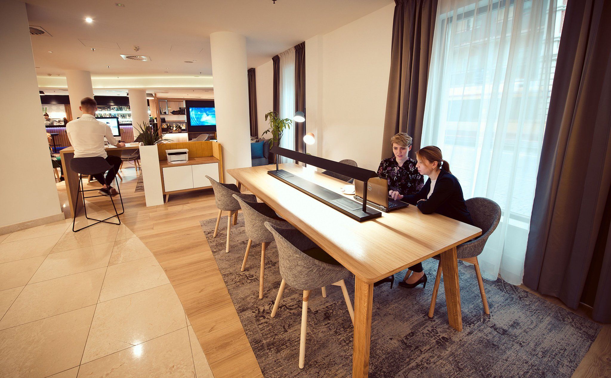 รูปสถานที่จัดงาน