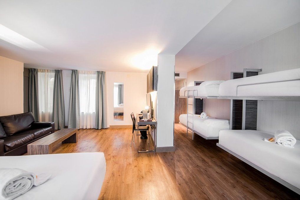 รูปสถานที่จัดงาน