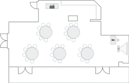 Круглые столы, расставленные полукругом