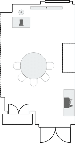 Круглые столы, расставленные полукругом