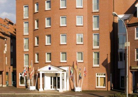 Golden Tulip Luebecker Hof image