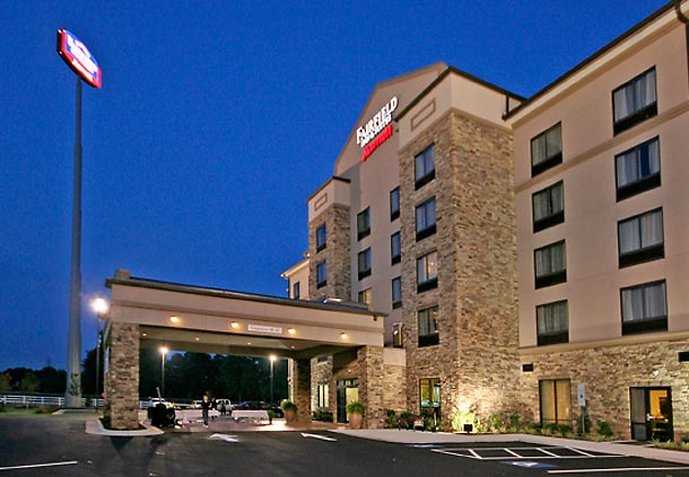 Fairfield by Marriott Inn & Suites Elkin Jonesville в Elkin, NC