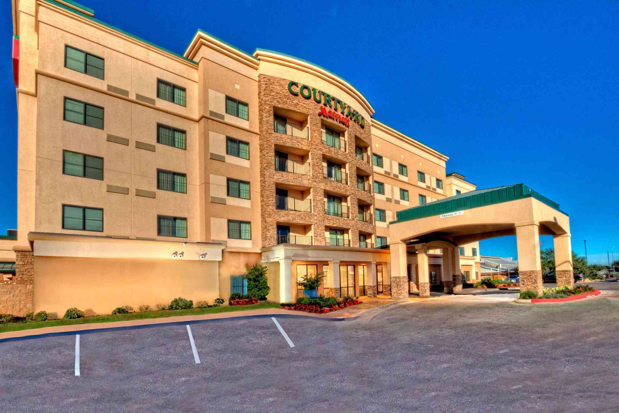 Courtyard by Marriott Midland in Midland, TX