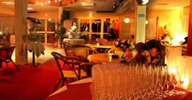 Hotel Restaurant La Lauzetane in Le Lauzet-Ubaye, FR