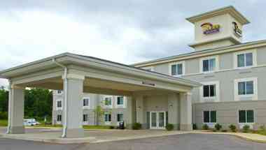 Sleep Inn and Suites near Liberty Place I-65 i Evergreen, AL
