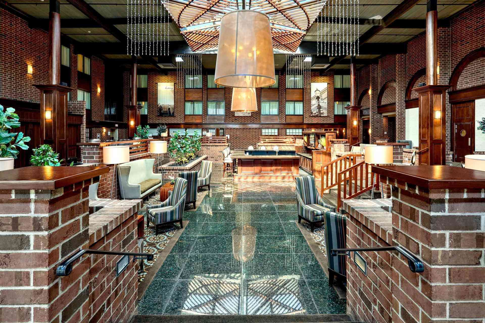 Best Western Premier The Central Hotel & Conference в Harrisburg, PA